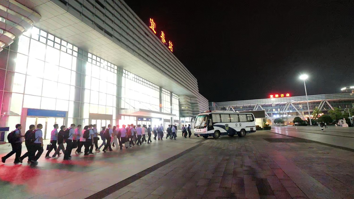 持续亮剑！宜春公安发起深化扫黑除恶专项斗争凌厉攻势