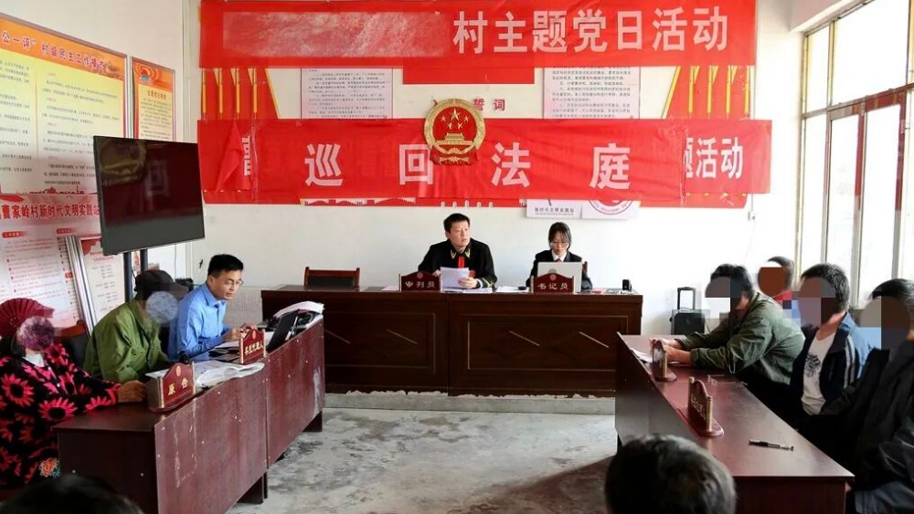张立华：法槌起落，心系万家