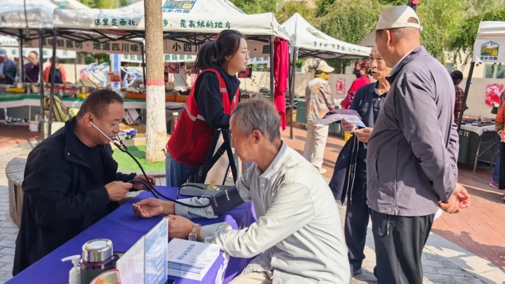 银川市兴庆区康平社区：便民直通解民忧 娘家服务暖民心