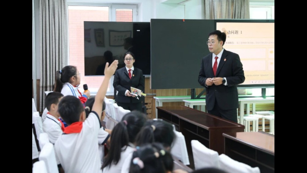 吉林长春南关法院：手风琴声启课堂 解锁《民法典》的规则密码