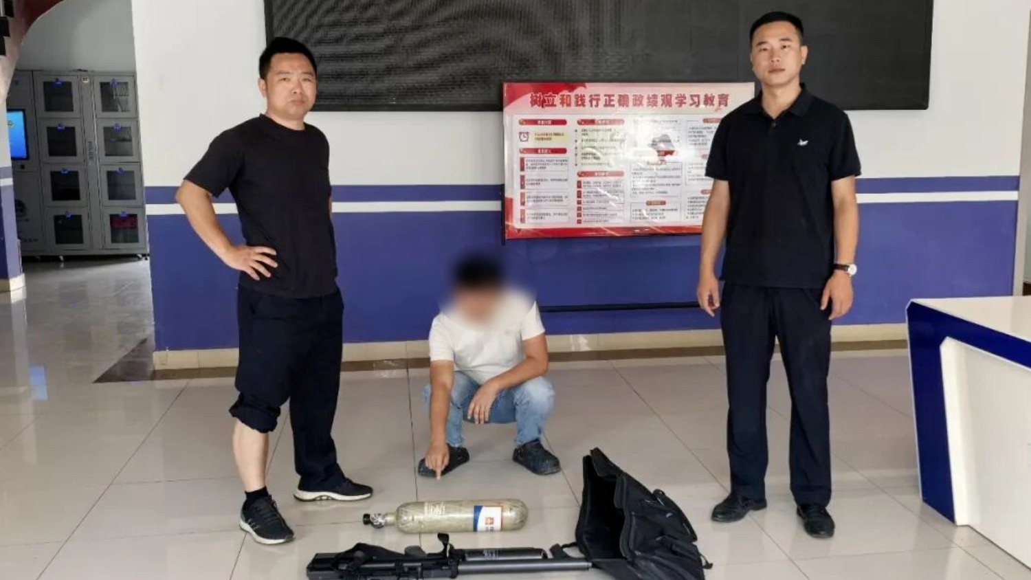 主动上交可免于处罚！吉安市遂川县公安局纵深推进缉枪治爆专项行动