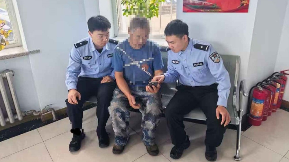 秋收急购农机险些被骗！老汉即将按下定金支付确认键时突然想到……