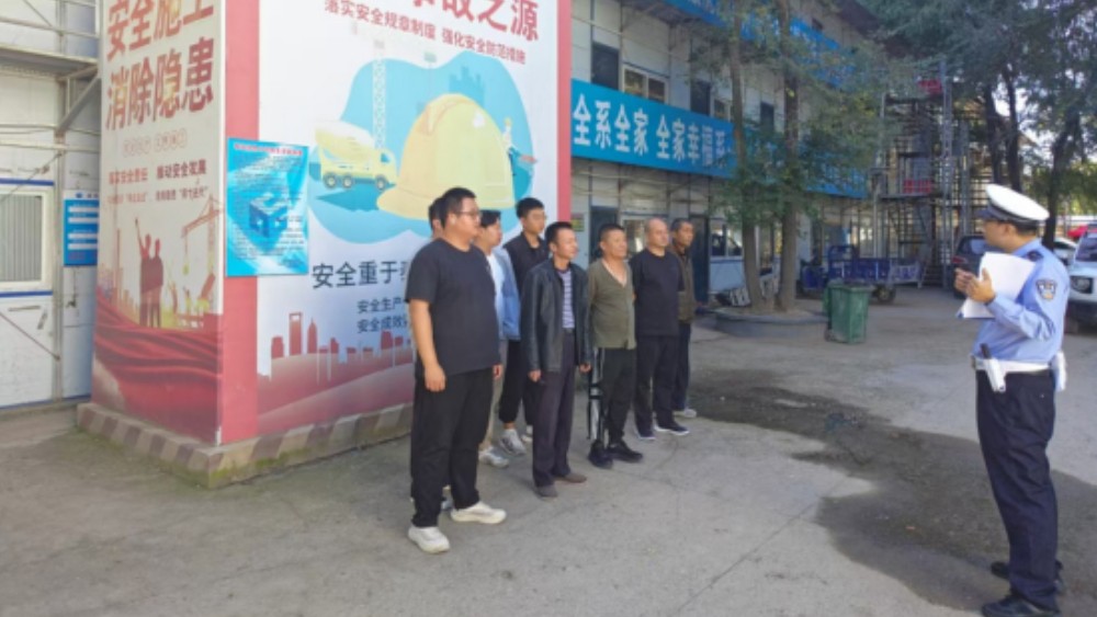平安才是最近的路！冰城公安交管：无论坐前排后排、路途长短，请系好“生命带”