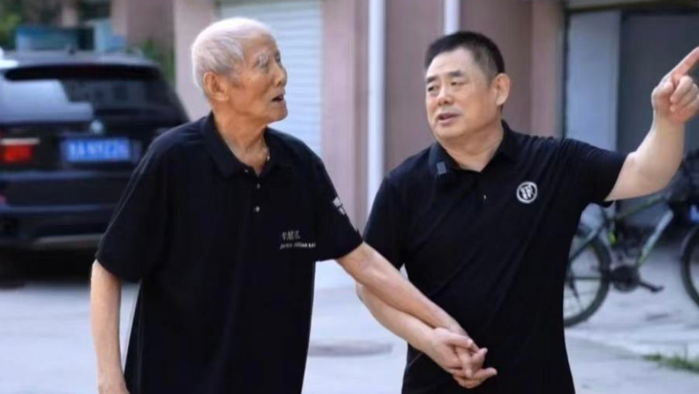 民警死磕防走失装备：北斗+GPS双模定位，助力上千阿尔茨海默症家庭
