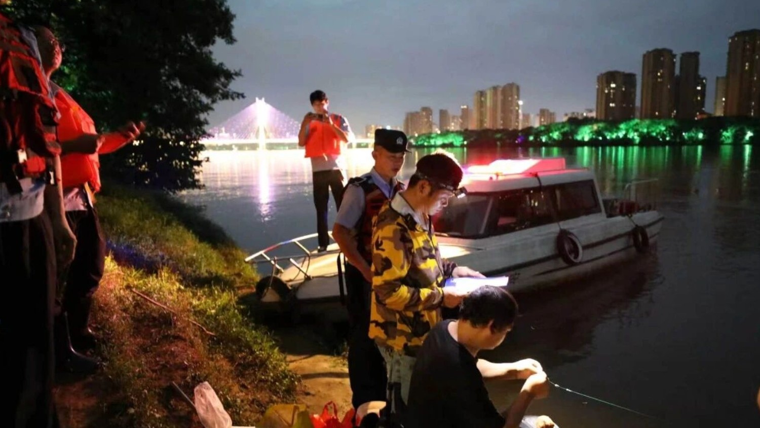 亮剑护碧水 平安守信江！鹰潭公安扎实开展水域治安秩序专项整治