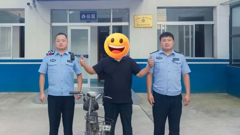 西安阎良公安：“警”色暖民心 小事显担当