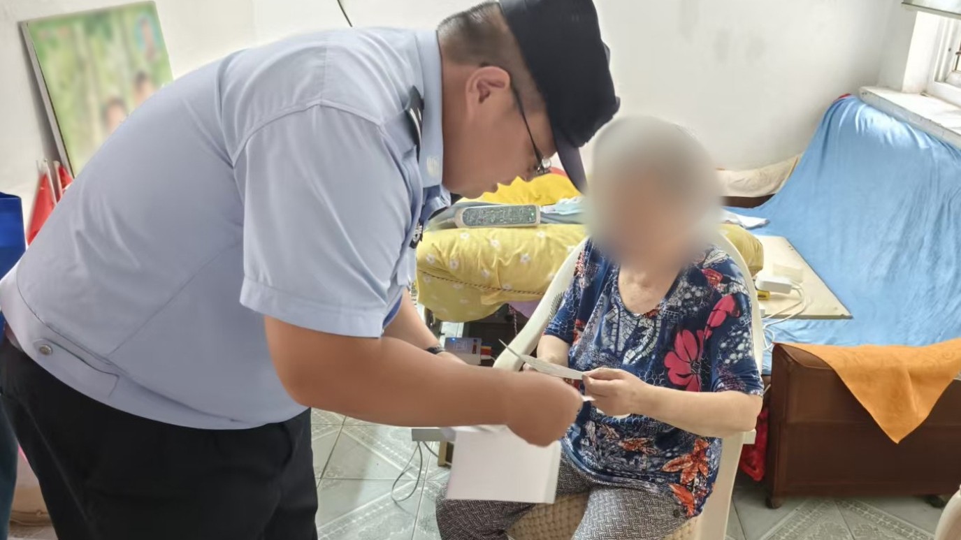 13万元存单不慎遗失  警民接力1小时完璧归赵