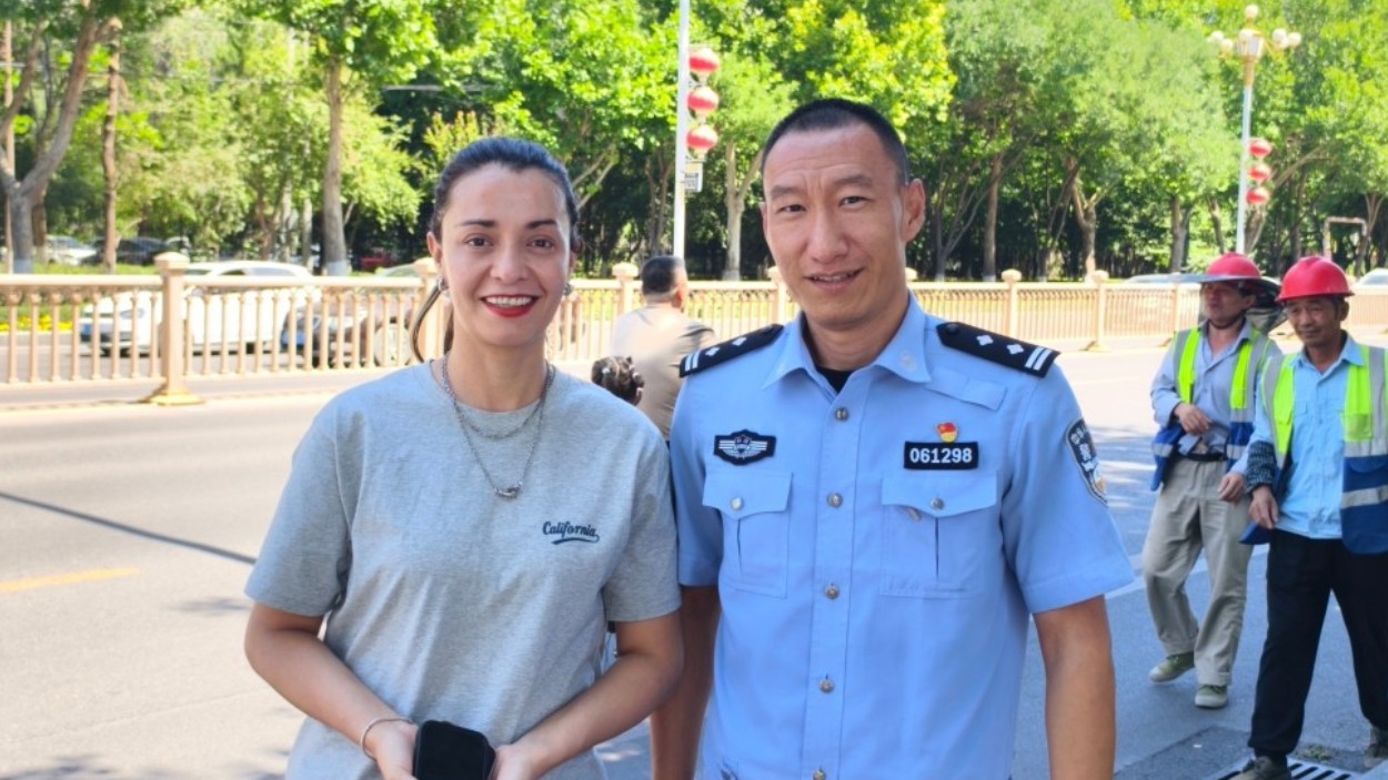 新疆伊宁市公安局：多走两步，多看两眼，辖区就是他的“责任田”
