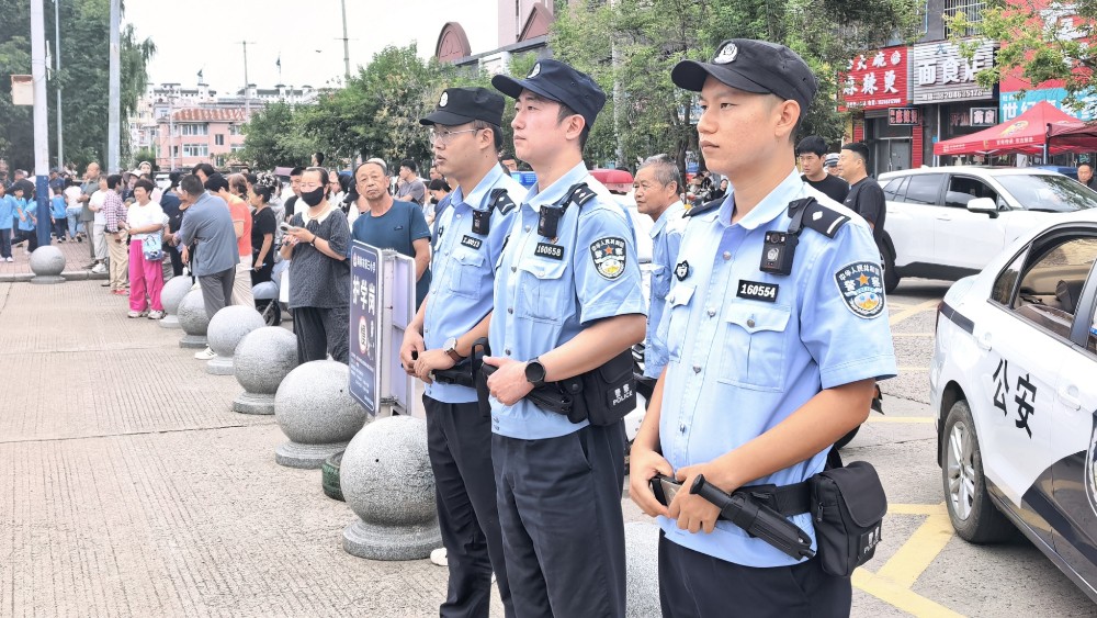 省林区公安局海林分局：站好“护学岗” 撑起“平安伞”
