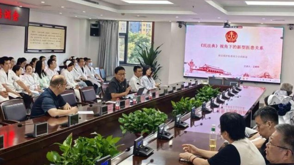 未央区法院：精准普法到基层 暖心服务在身边
