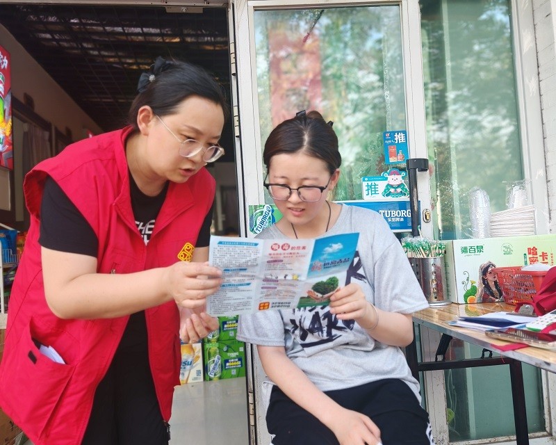 新疆生产建设兵团第七师天北经济技术开发区综治中心开展隐患排查活动