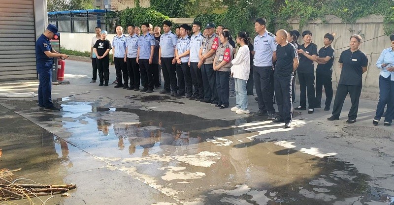 新疆乌鲁木齐市头屯河区人民法院联合消防中队开展消防演练 筑牢安全 “防火墙”