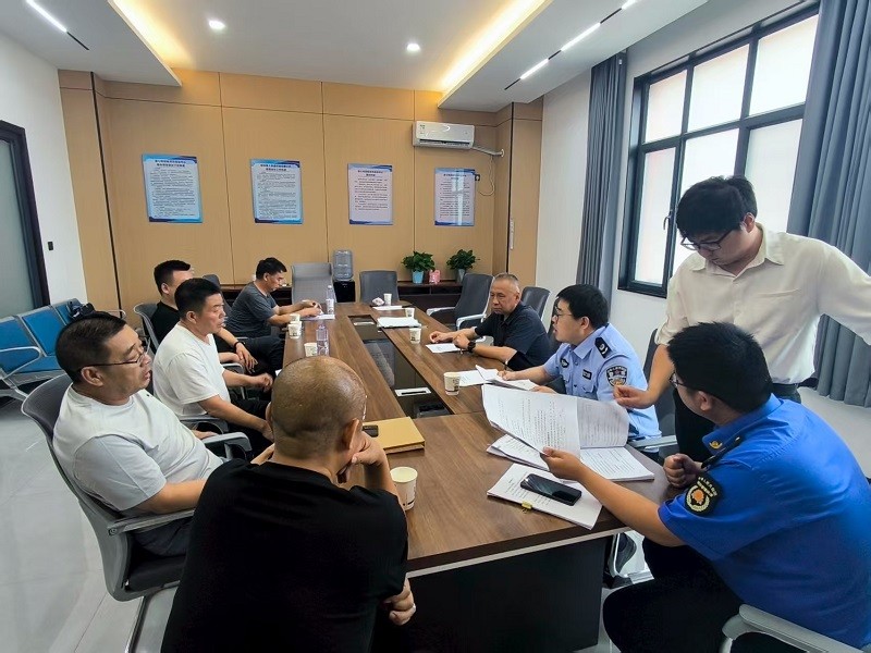 新疆生产建设兵团第七师胡杨河市综治中心：多部门联动成功为188名农民工追回219万元