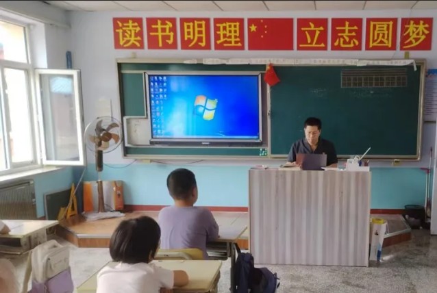 法护幼苗 守望成长——吉林双阳法院法治副校长“开学第一课”开讲