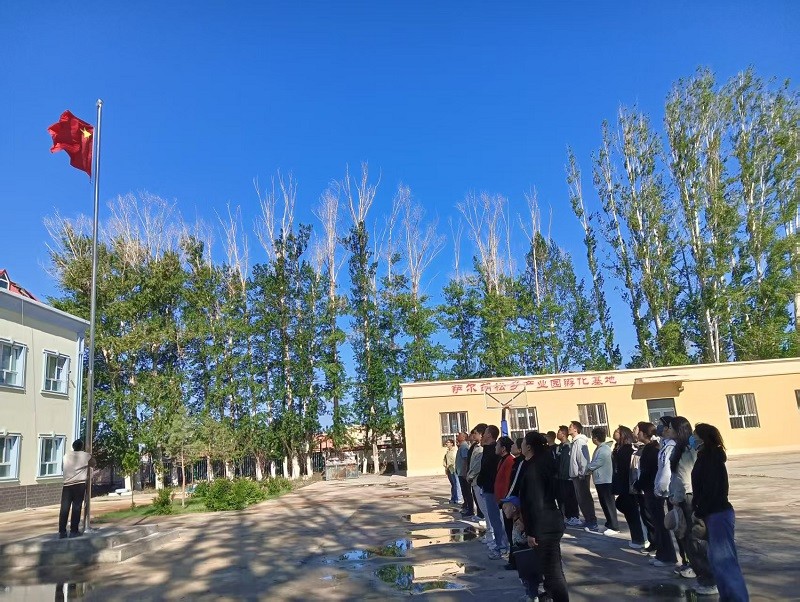 新疆阿勒泰地区阿勒泰市萨尔胡松乡：以案释法进乡村 绘就和美新图景