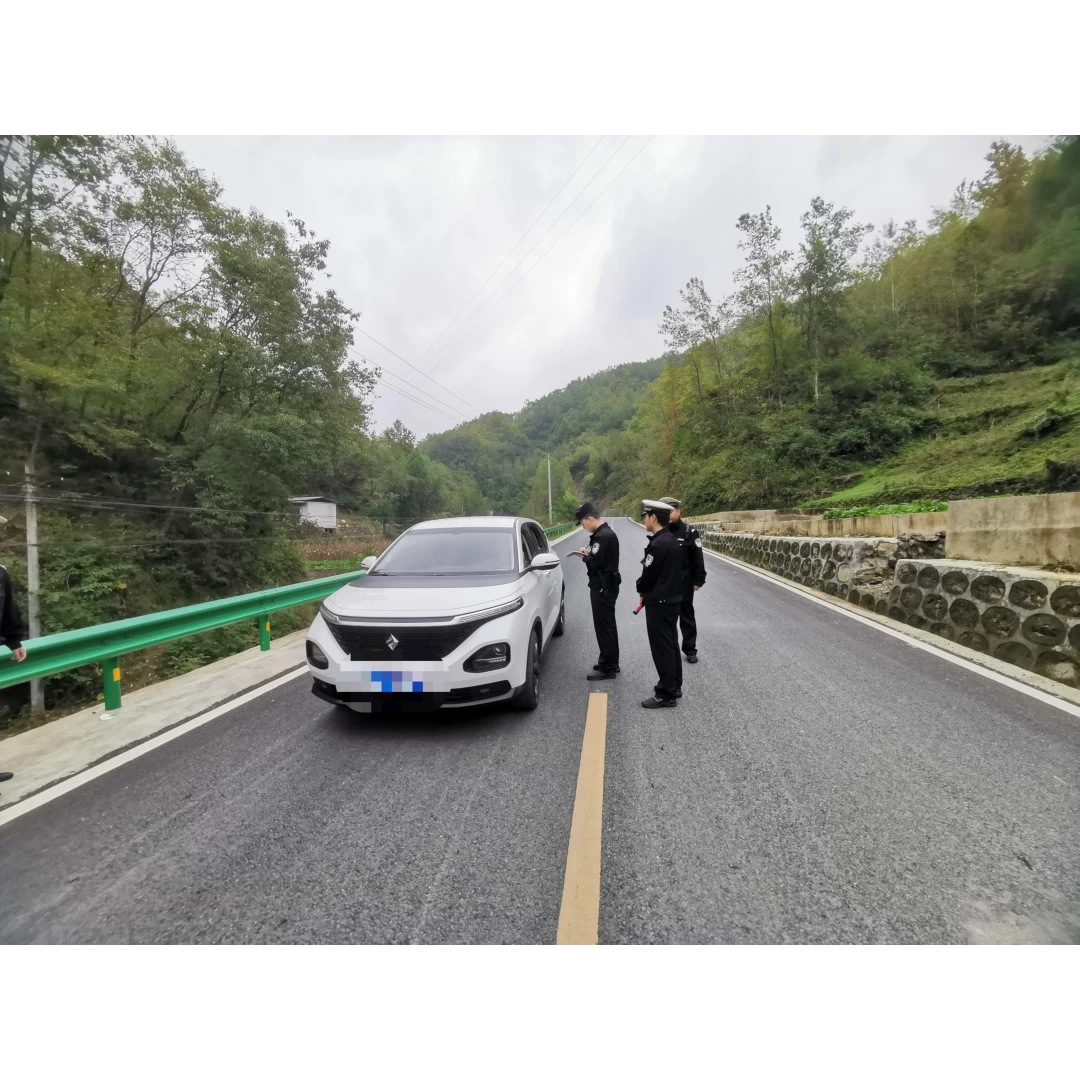 陕西紫阳蒿坪交警中队：“铁腕整治+精准宣教”，筑牢秋季交通安全屏障