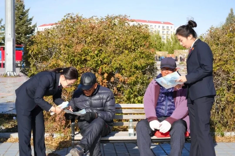 情暖敬老月 检护“夕阳红”——内蒙古呼伦贝尔市扎赉诺尔区检察院开展老年人权益保障法宣传活动
