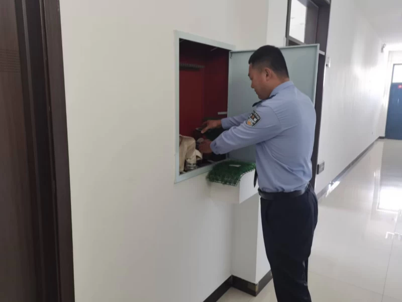 黑龙江省林区公安局双鸭山分局开展内部安全防范检查
