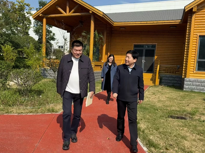 河南省南阳市高新区法院走访人大代表共筑法治护航屏障