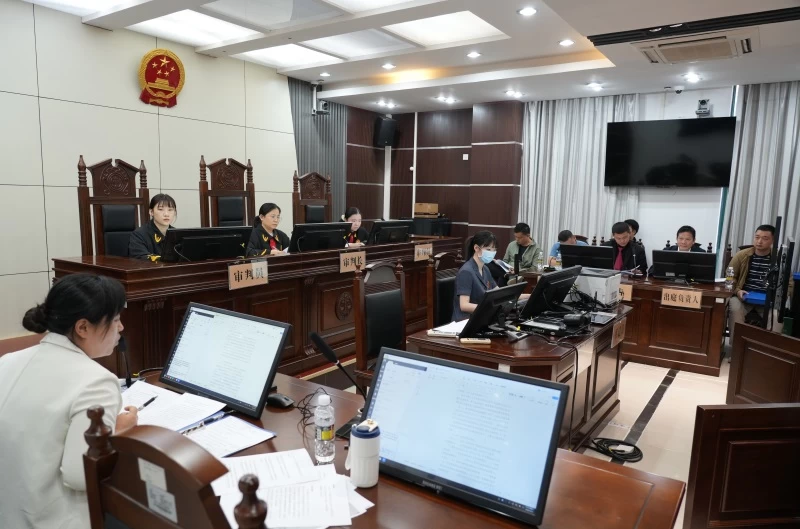 海南省五指山市市长出庭应诉，“民告官”也能面对面说理