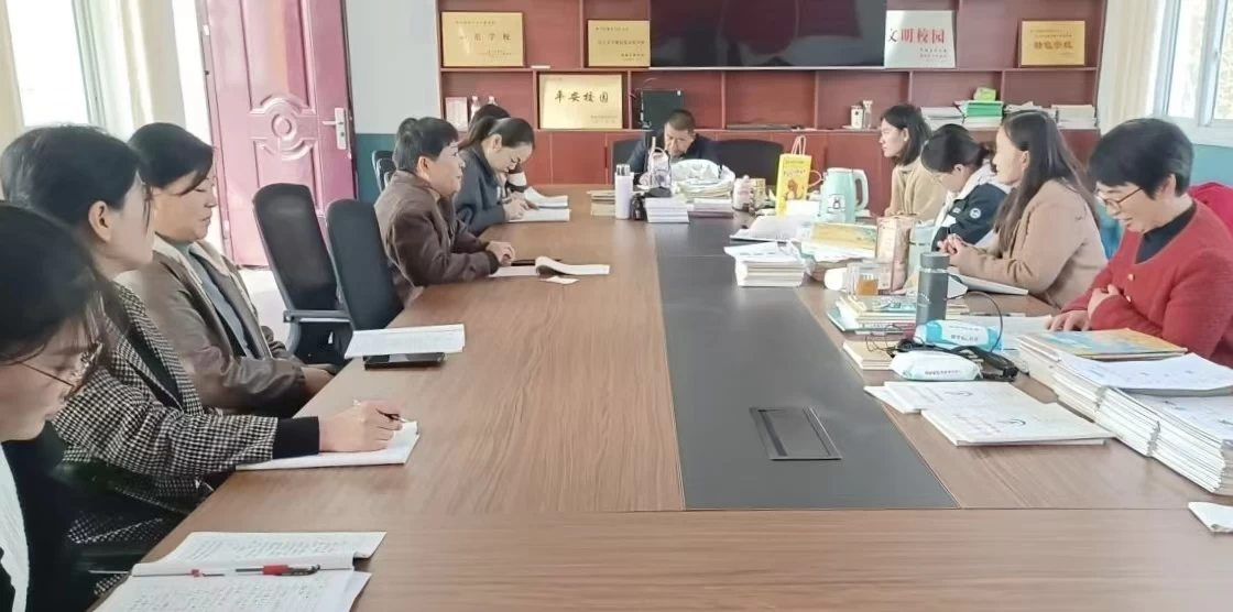 河南省商丘市虞城县谷熟镇中心小学：听课评课促提升 高效课堂展风采