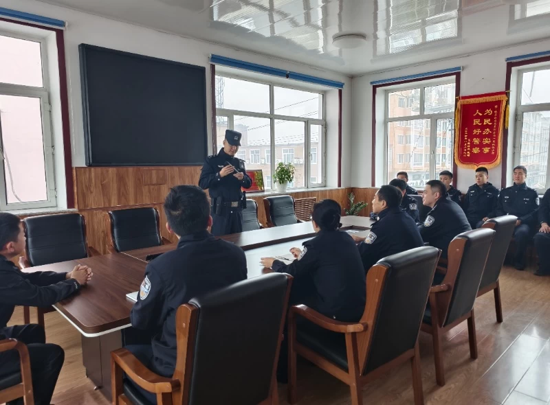 黑龙江省林区公安局苇河分局一里地派出所绿荫工程 传帮带育警 强基固本筑平安铁军