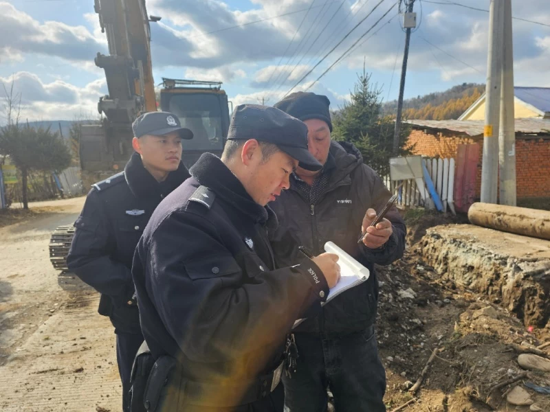 黑龙江省林区公安局海林分局三十五派出所：抓实施工安全筑牢民生防线