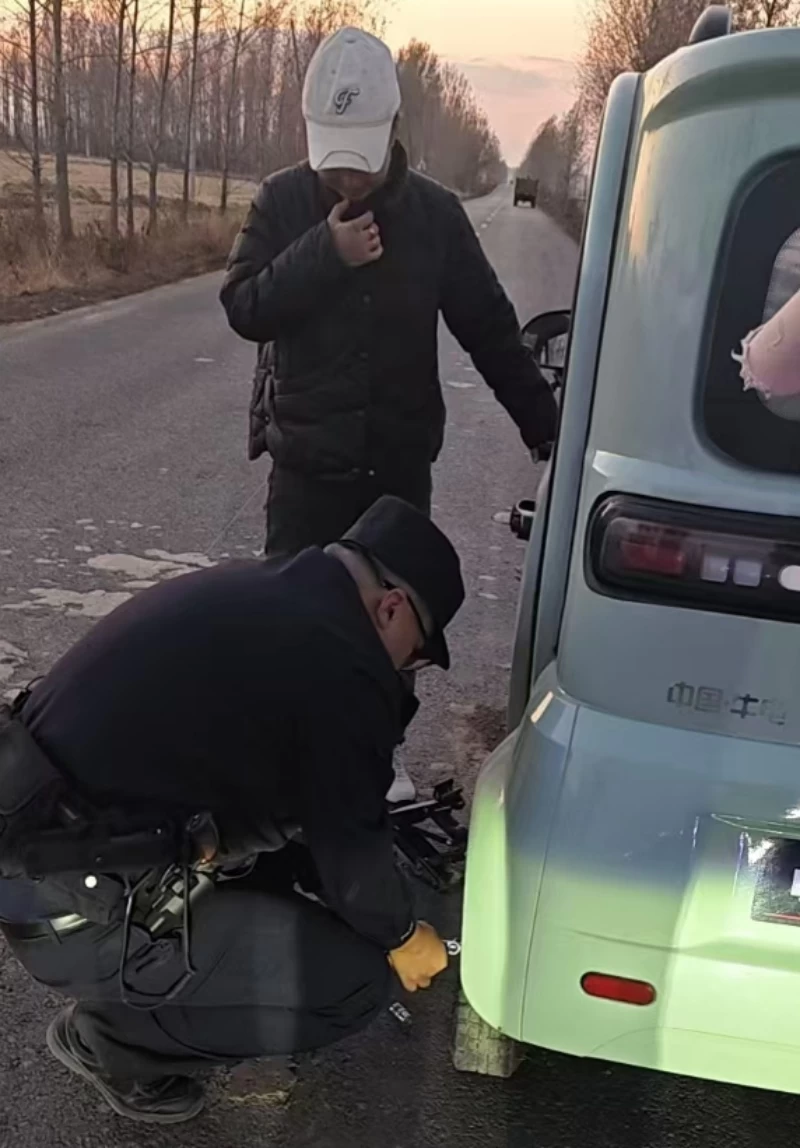 黑龙江省哈尔滨市通河县民警暖心救援获点赞