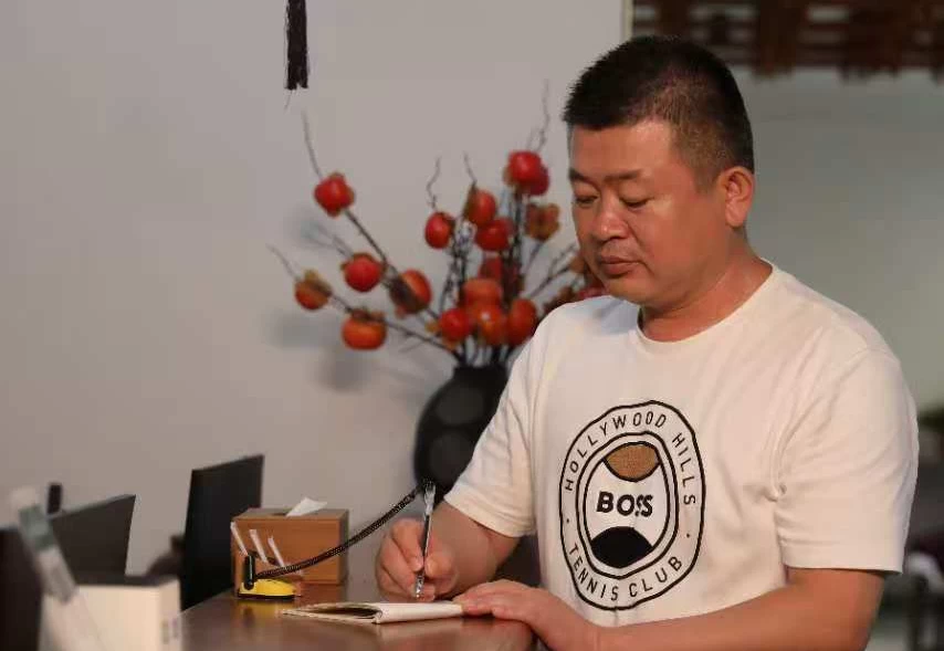 河南洛宁人大代表张海峰：情系桑梓担使命 领航商会启新程