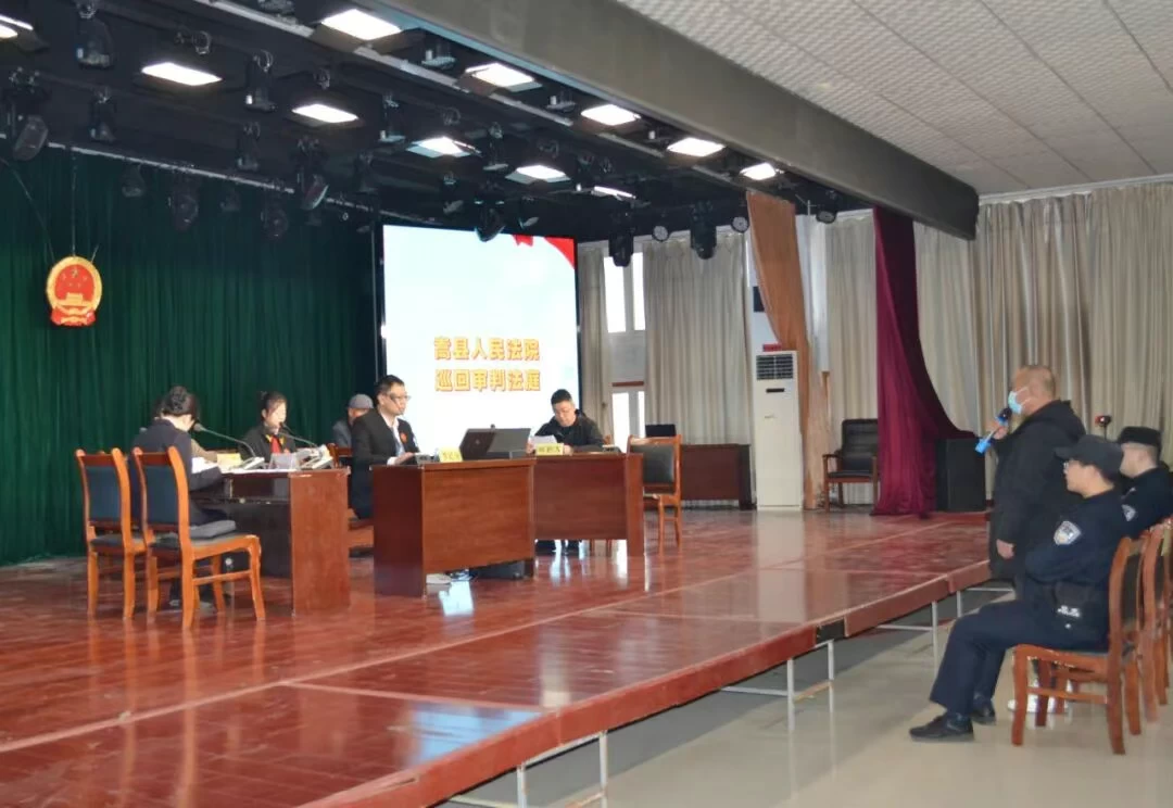 河南嵩县：巡回审判进校园 以案为鉴护少年