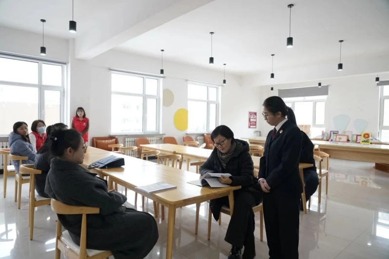 内蒙古呼伦贝尔市鄂温克旗人大常委会调研组深入鄂温克旗检察院专题调研未成年人检察工作