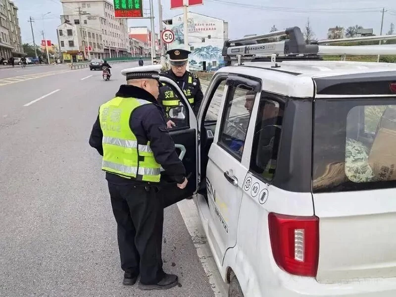 湖北省石首市高基庙镇：织密道路安全网 守护群众平安路