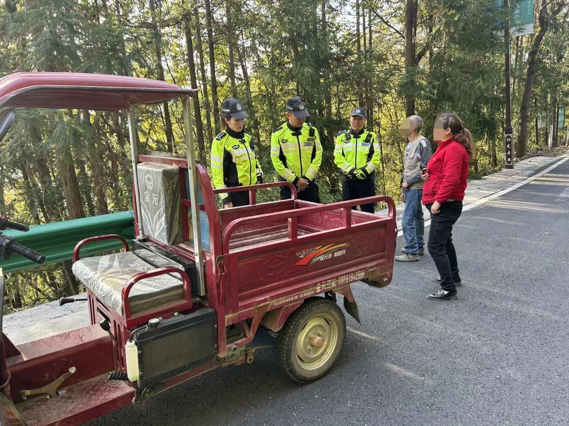 陕西紫阳交管大队深化摩托车电动车违法整治