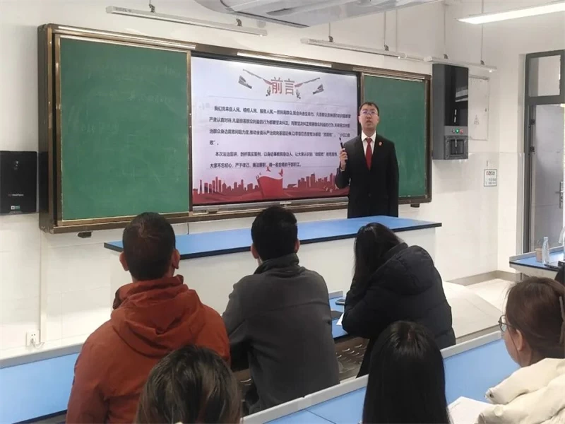 昆明市西山区人民法院：清风沐校园 廉洁润初心