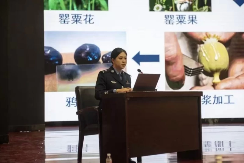 黑龙江省哈尔滨市公安局香坊分局开展“禁毒防艾宣讲进校园”系列活动