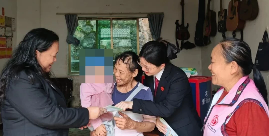 海南省五指山市法院“爱心妈妈” 暖冬护苗