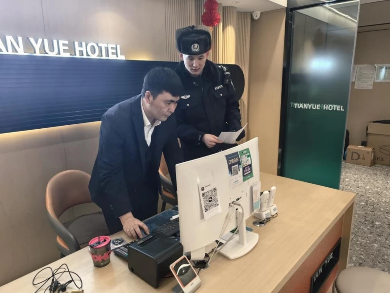 黑龙江省哈尔滨市公安局南岗分局奋斗派出所：“三个强化”扎根老城区的“平安前哨”