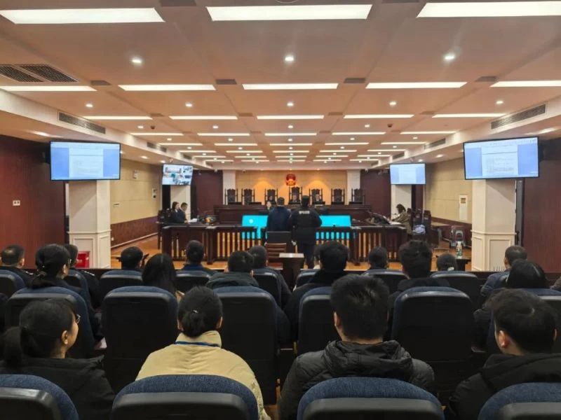 湖北荆州区法院：旁听庭审“零距离” 以案为鉴铸防线