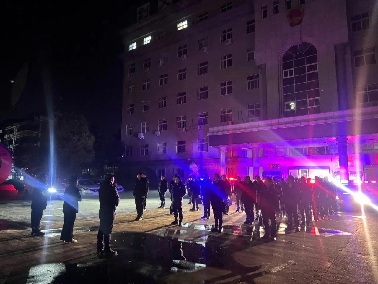 河南灵宝：岁末攻坚步履不停，利剑出鞘守护民生
