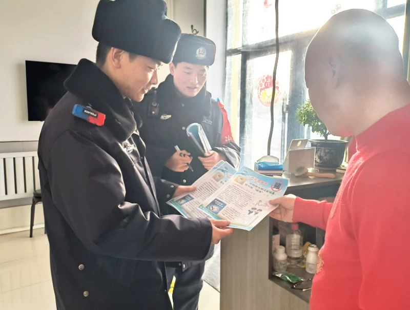 黑龙江省大兴安岭公安局十八站分局开展旅店业安全检查