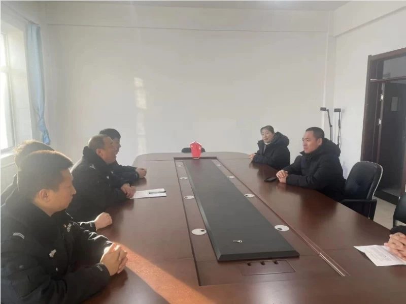 黑龙江省绥化市海伦市公安局多措并举护校安园 法治阳光照亮学子成长路
