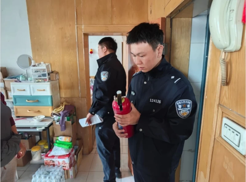 黑龙江省绥化市海伦市公安局开展辖区列管养老机构消防隐患排查 筑牢老年人安全“防火墙”