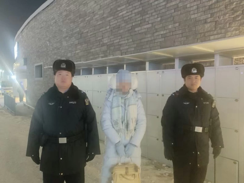 黑龙江省哈尔滨市松北公安：冰城藏蓝护冰雪 暖心服务暖宾朋