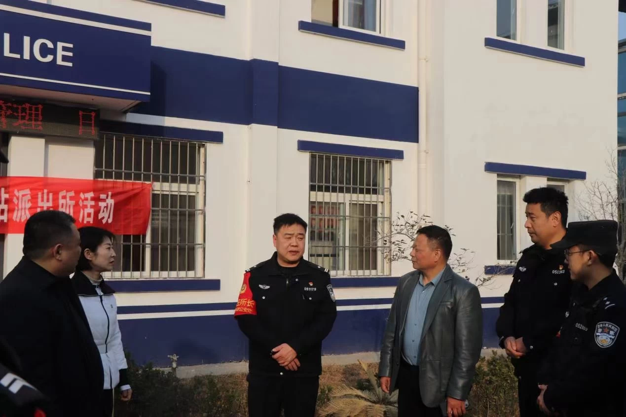 新春慰问暖警营 警企同心护平安——商丘市民权县多部门联合爱心企业节前慰问民权北站派出所民警
