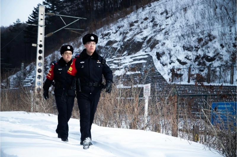 黑龙江牡丹江铁警全力护航“冰雪热”