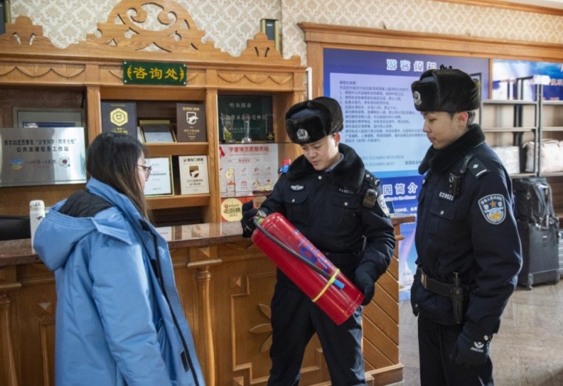 黑龙江省冰城公安：精耕警务室一线 为八方来客守护旅途安宁