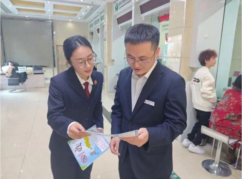 黑龙江省齐齐哈尔市拜泉县检察院开展“检察护航金融安全 远离非法金融陷阱”主题宣传活动