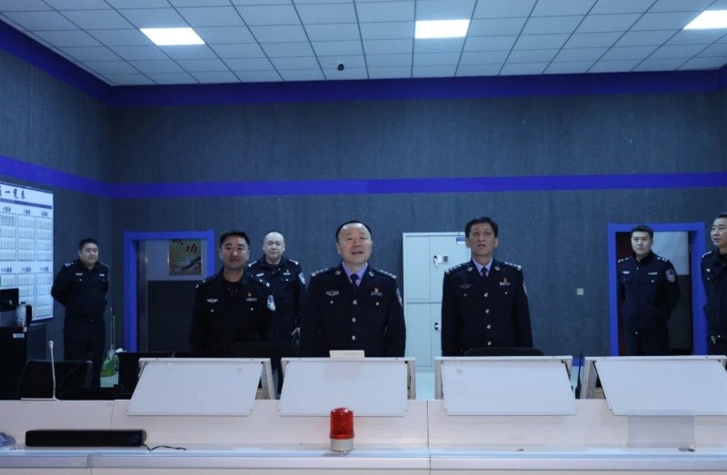 黑龙江省嫩江市公安局主要领导节前到一线开展安全大检查