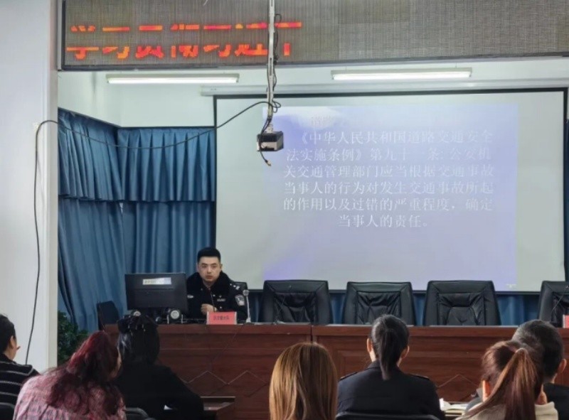 黑龙江省佳木斯公安：护航新春“开学季” 筑牢校园“防护网”