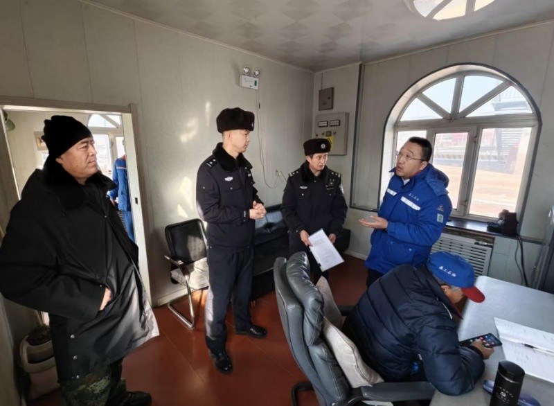 黑龙江省林区公安局穆棱分局治安战线开展春节前安防检查，筑牢平安过节屏障